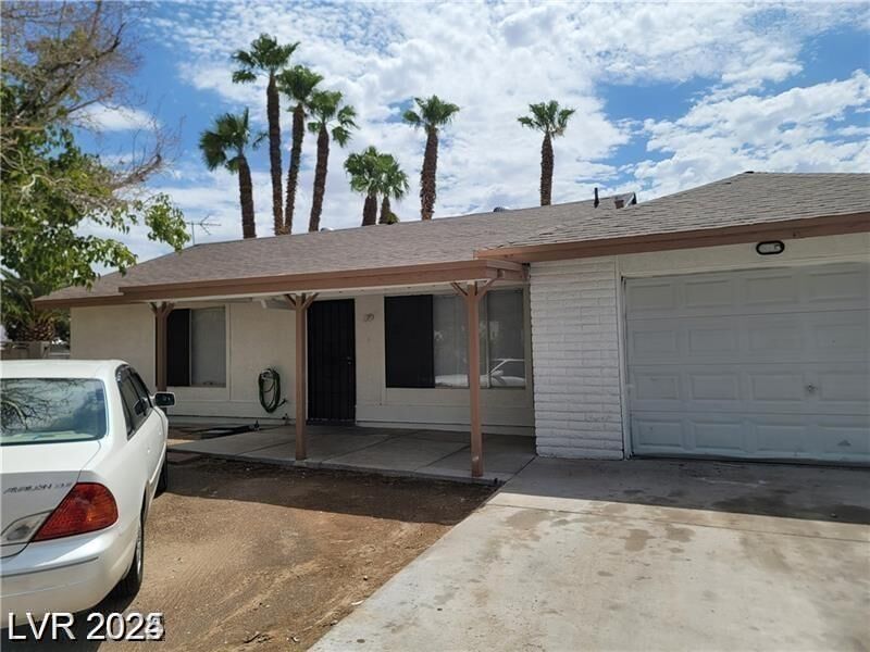 Property Photo:  45 Logan Court  NV 89110 