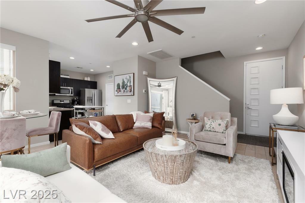Property Photo: 11256 Rainbow Peak Avenue 202 NV 89135