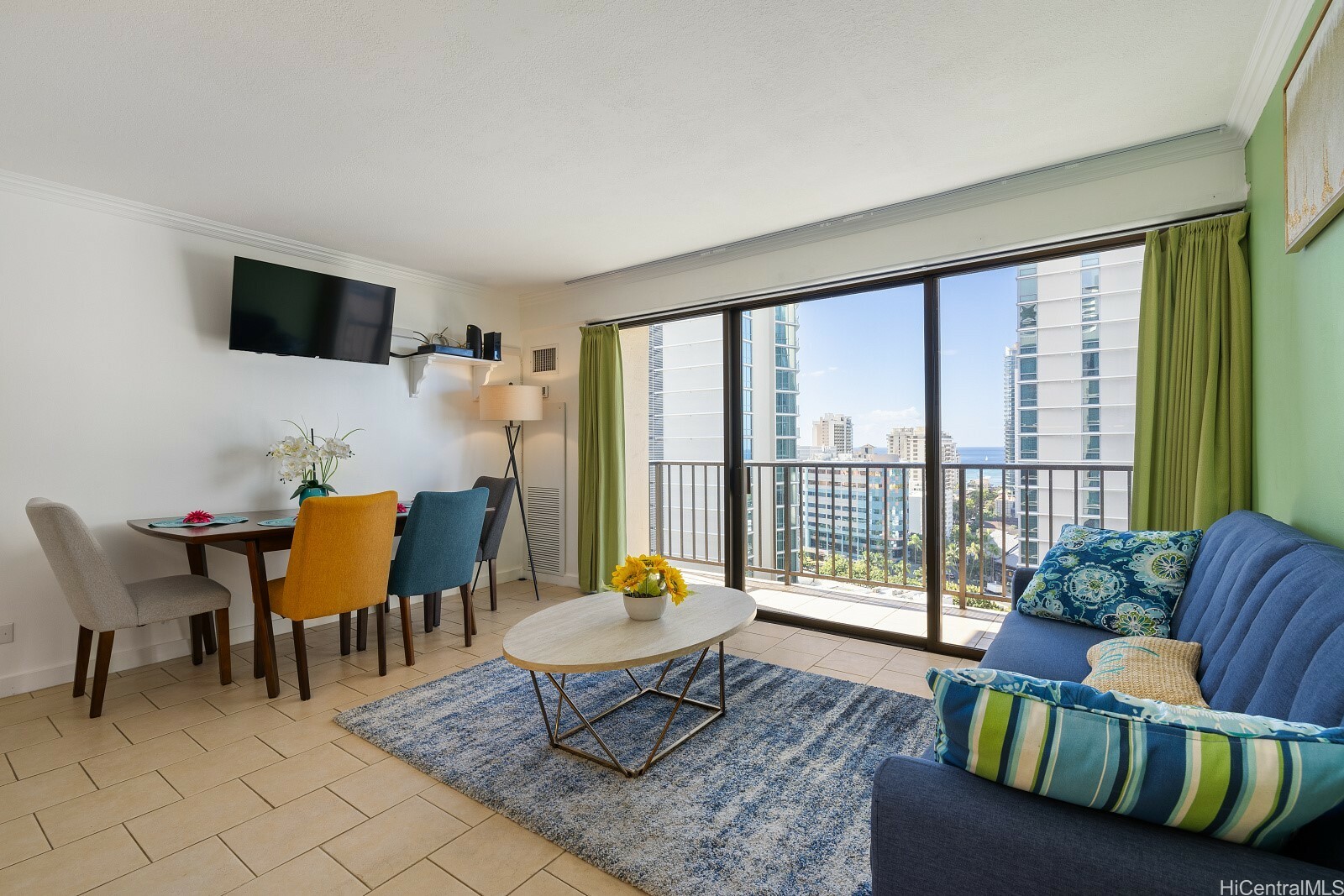 Property Photo: 2140 Kuhio Avenue 1808 HI 96815
