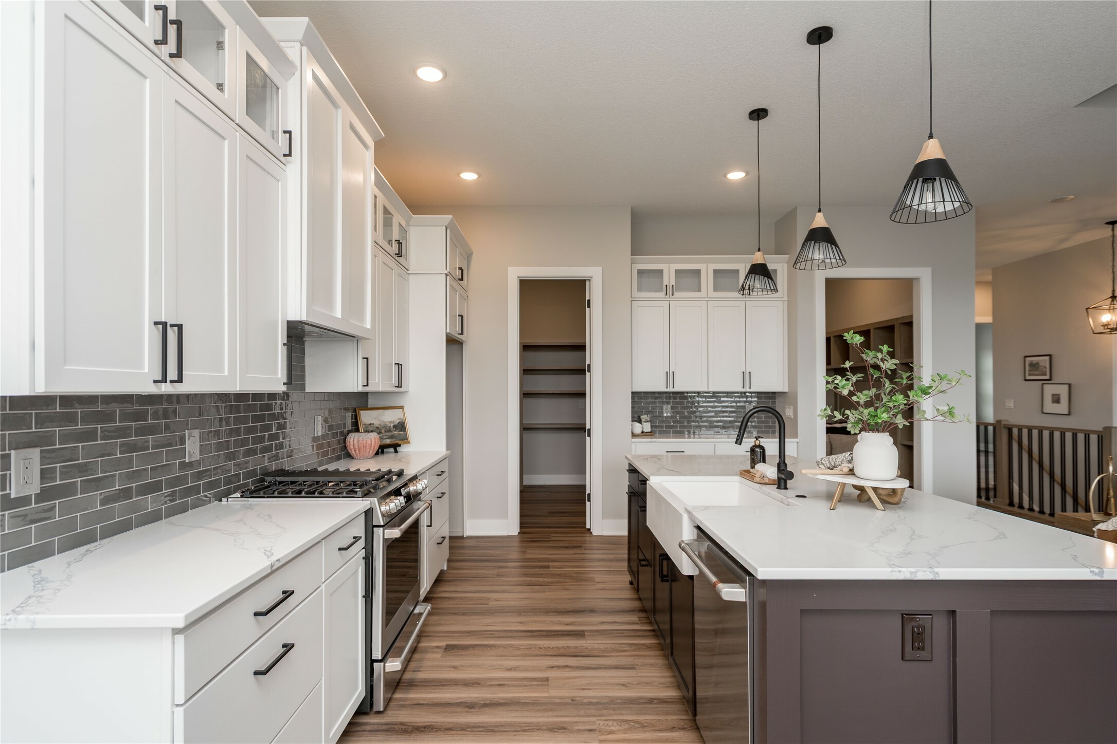 Property Photo: 1216 NW Arbor Court IA 50023