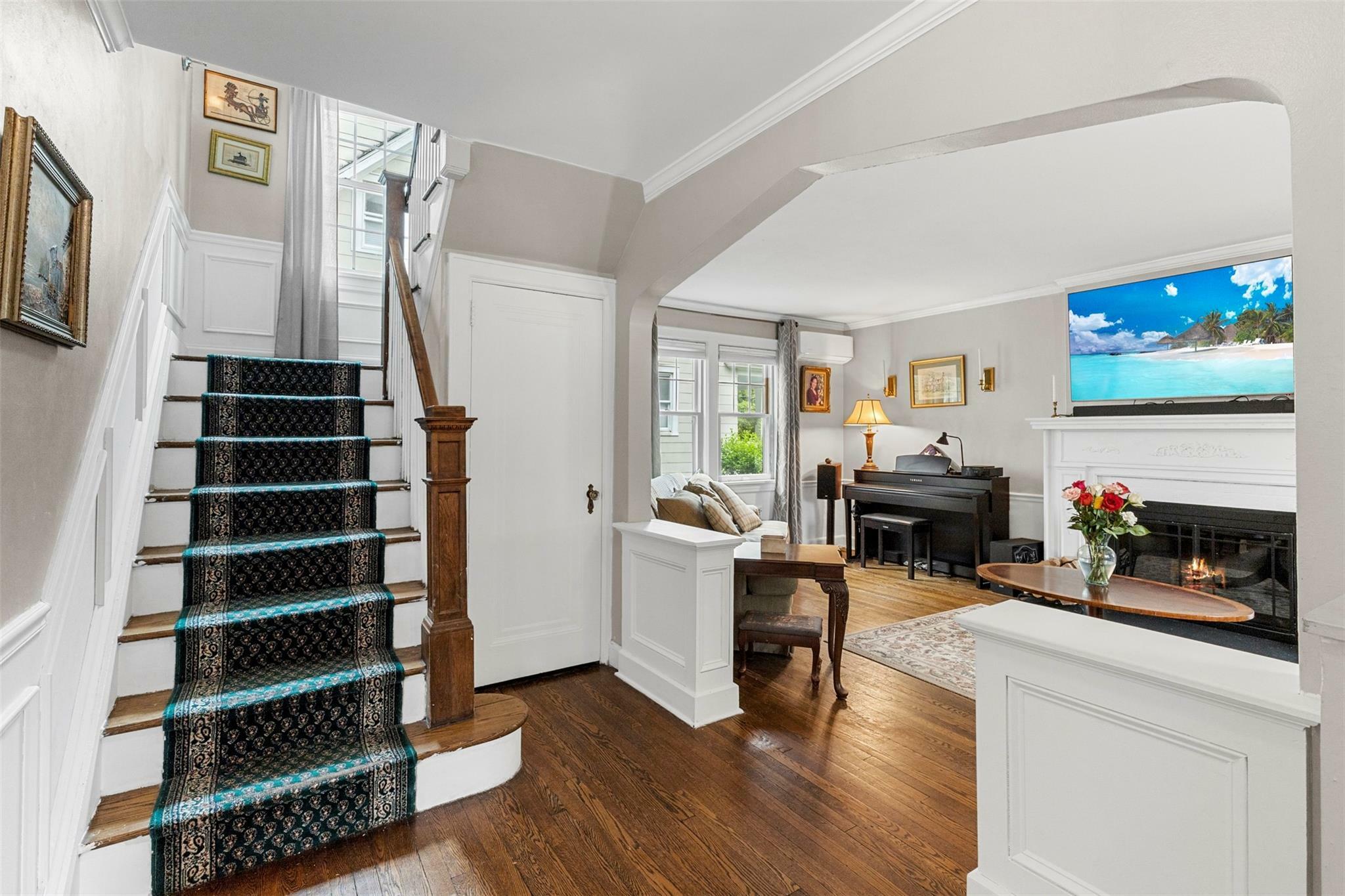Property Photo: 19 Glenorchy Place NY 10804