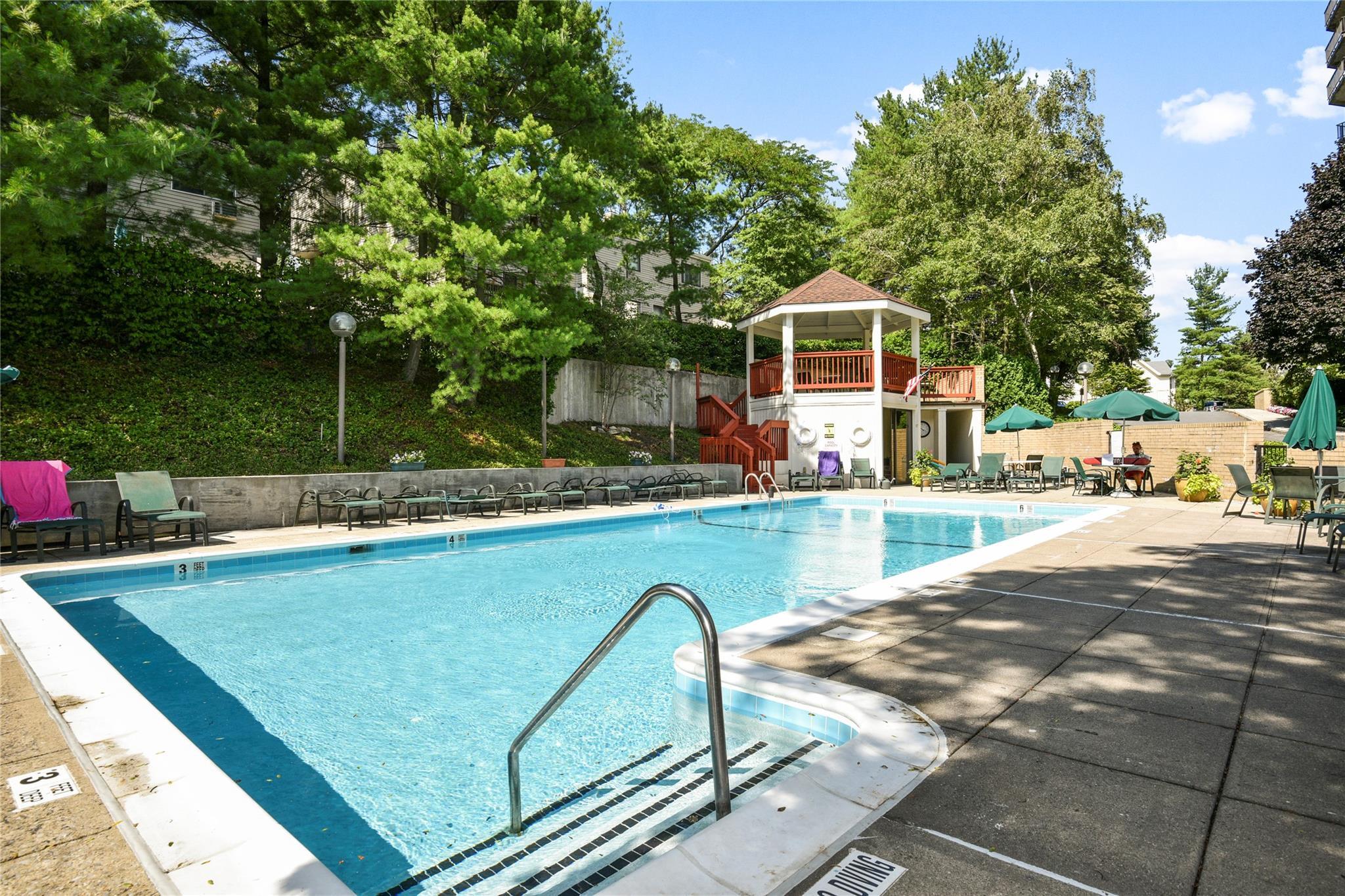 Property Photo:  25 Rockledge Avenue 601  NY 10601 