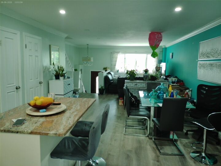 Property Photo:  277 Graff Avenue  NY 10465 