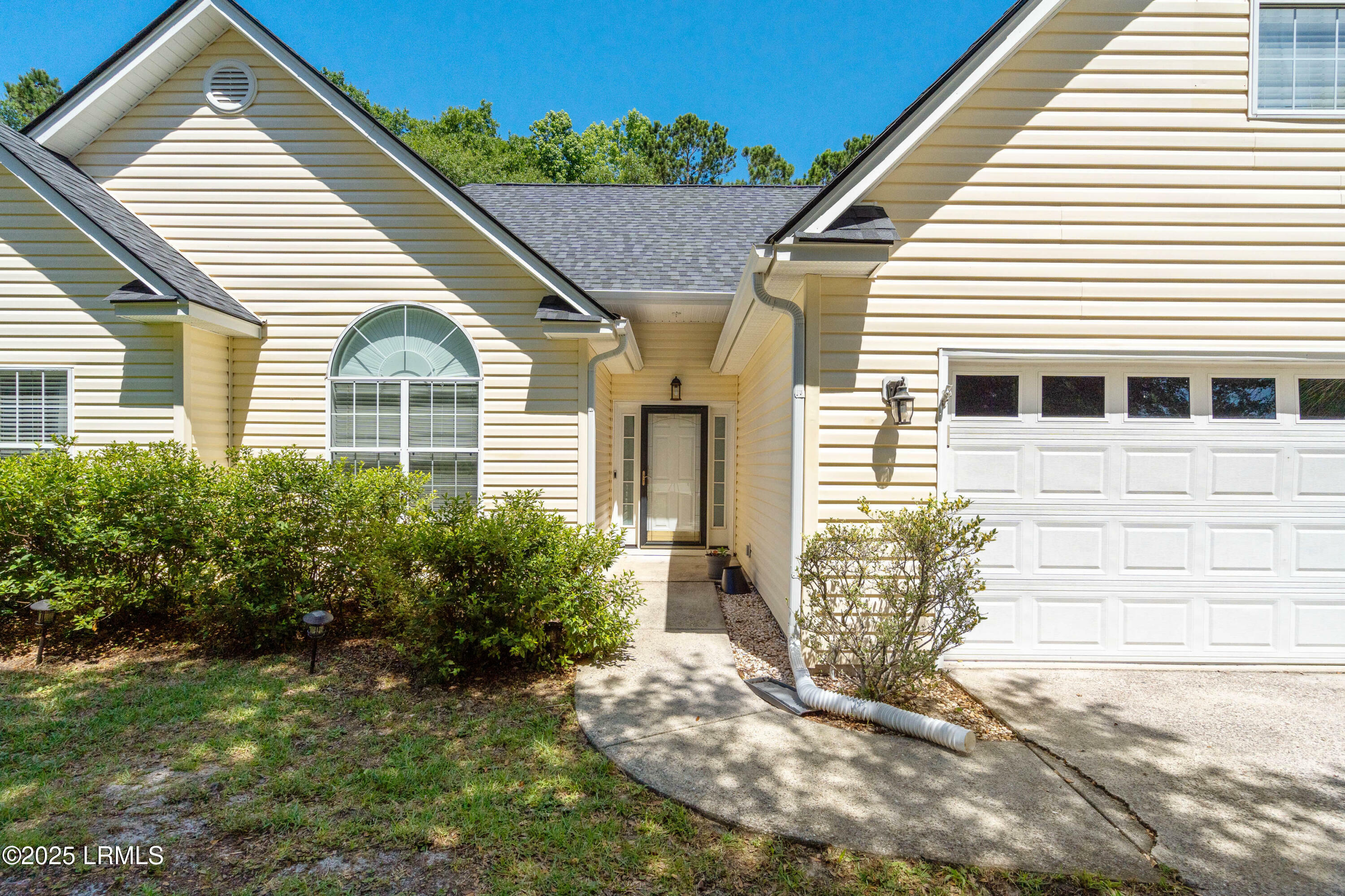 Property Photo:  5 Susan Court  SC 29907 