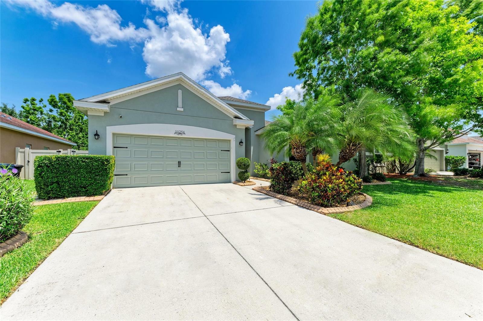 Property Photo: 11254 82nd St E FL 34219