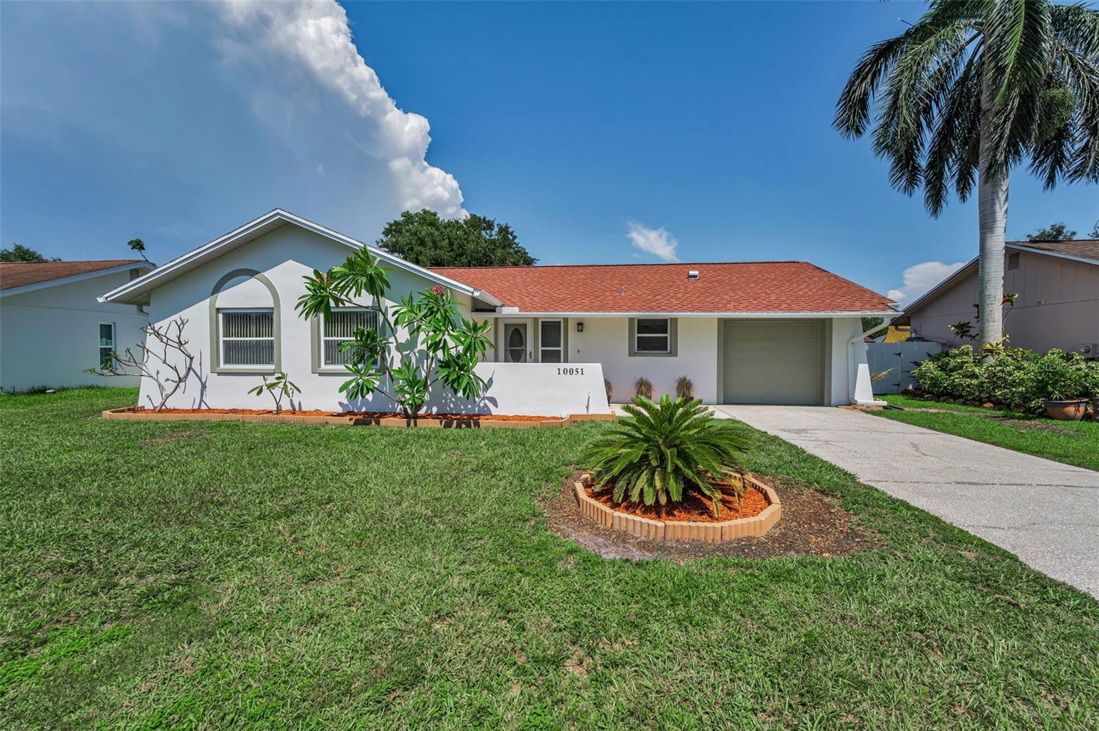 Property Photo: 10051 82nd Lane FL 33777