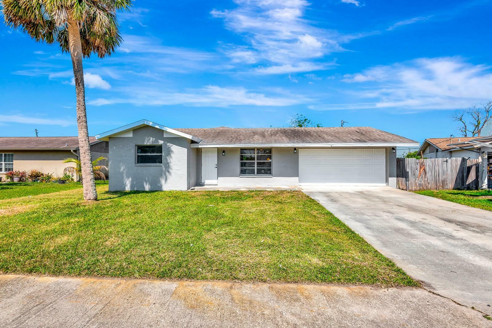 Property Photo: 2420 16th Street W FL 34221