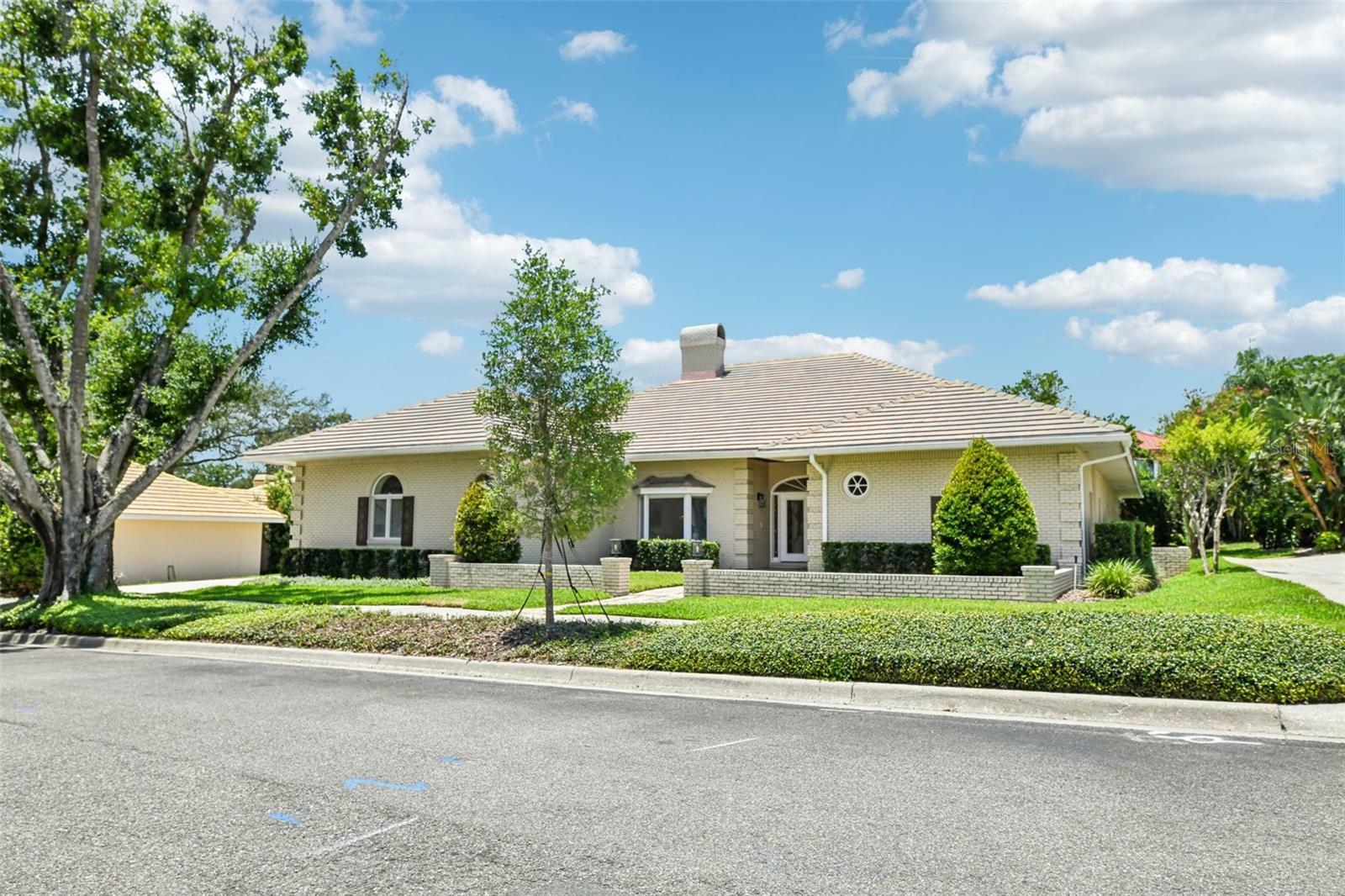 Property Photo: 356 N Spaulding Cove FL 32746
