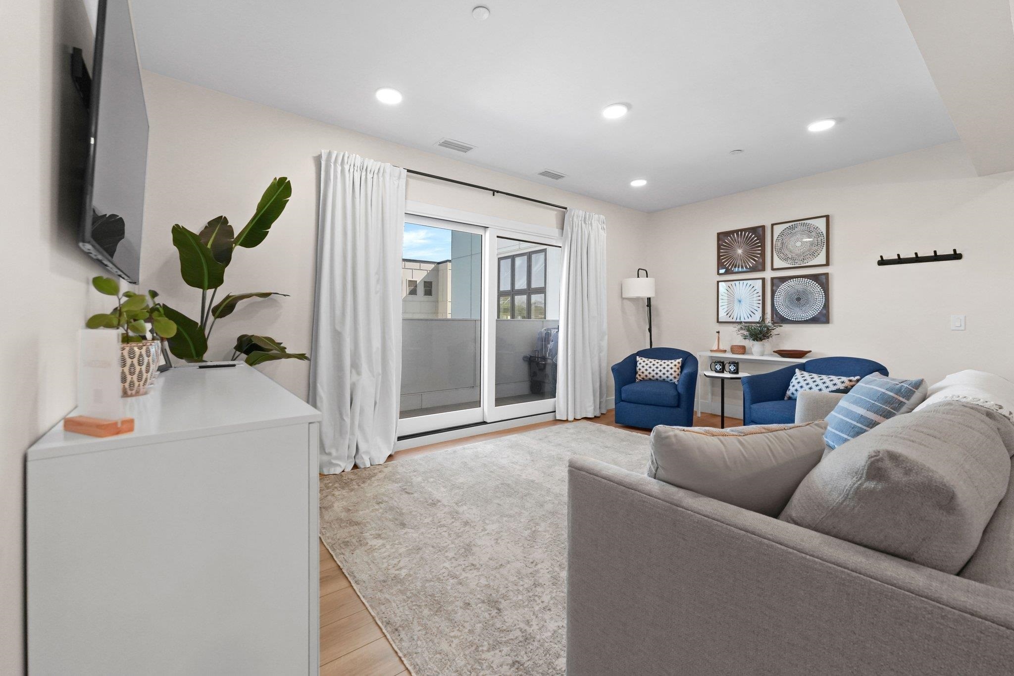 Property Photo: 708 Randolph Street 204 MI 49684
