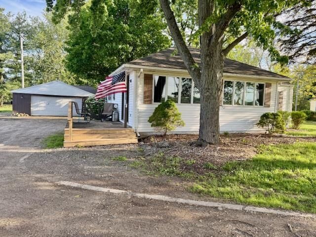 5547 Davison Road  Davison MI 48446 photo