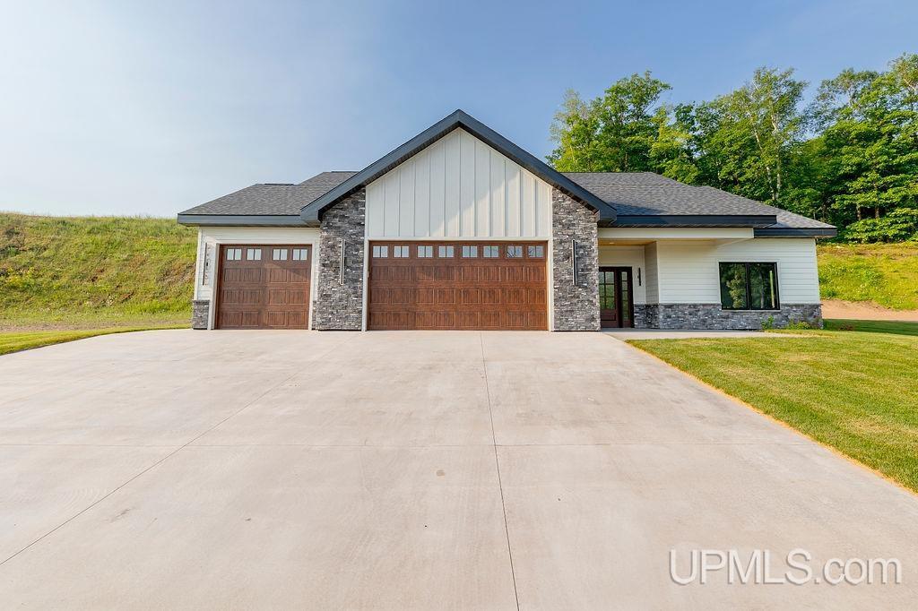 Property Photo: 1026 Red Oak Lane MI 49931