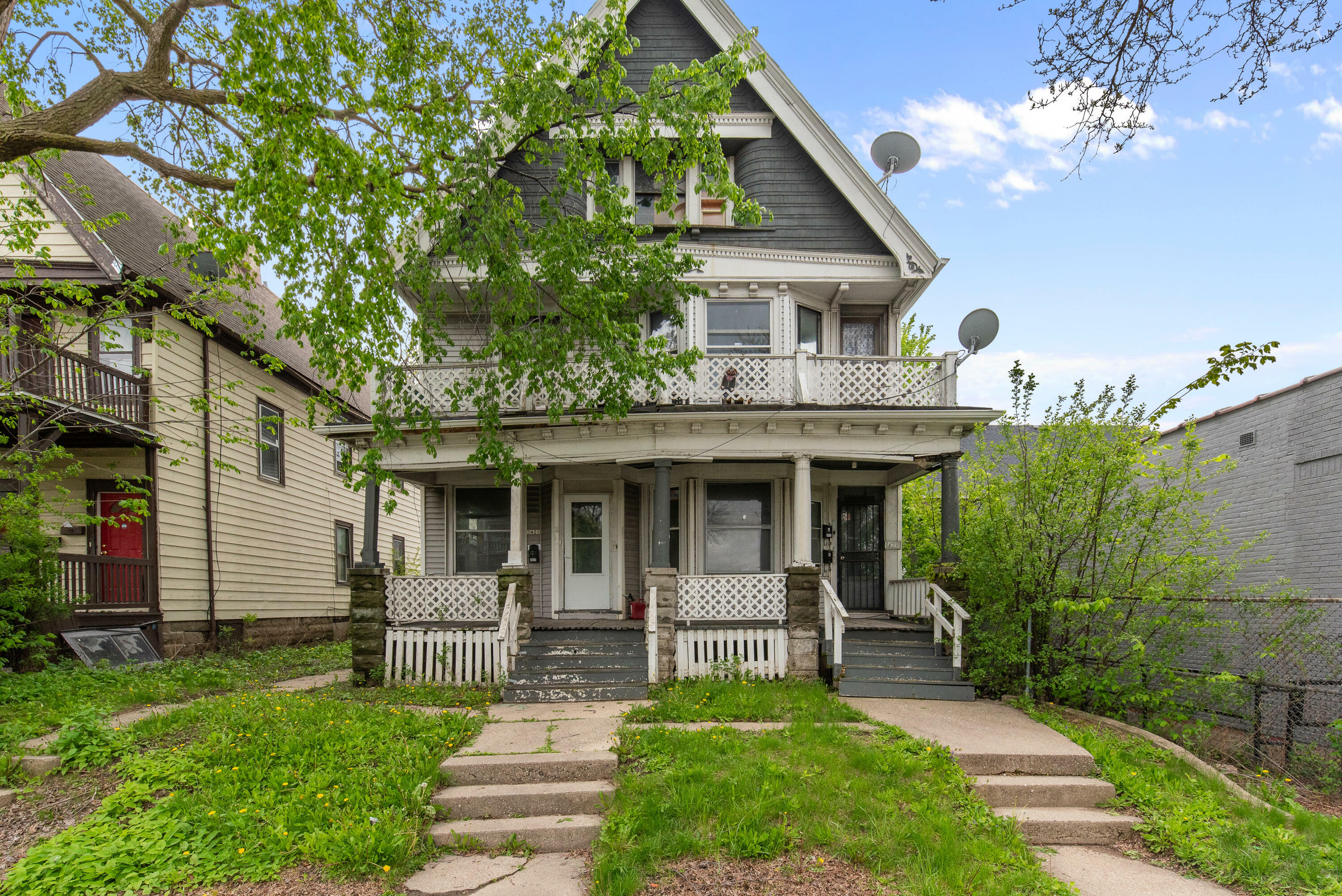 Property Photo: 3421 W Clybourn Ave 3423 WI 53208