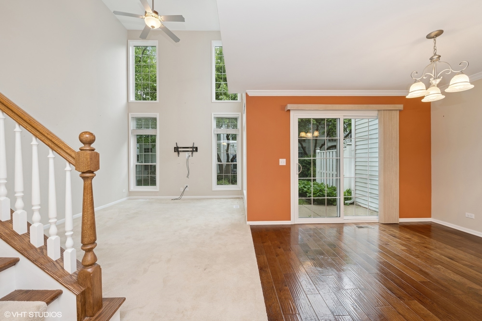 Property Photo:  276 Oak Bluff Court 25-3  IL 60084 