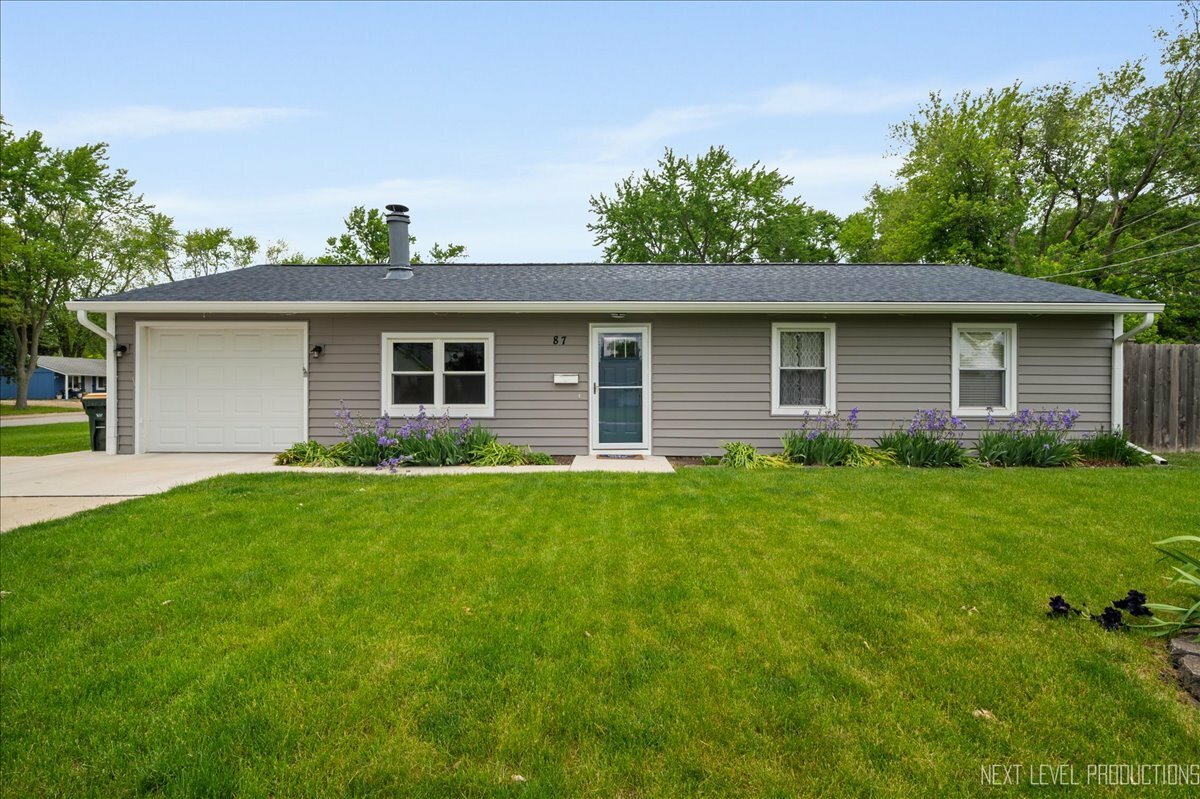 Property Photo: 87 Saugatuck Road IL 60538