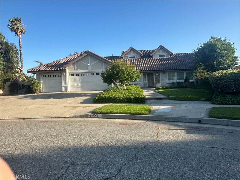 Property Photo:  9545 Alta Loma Drive  CA 91737 