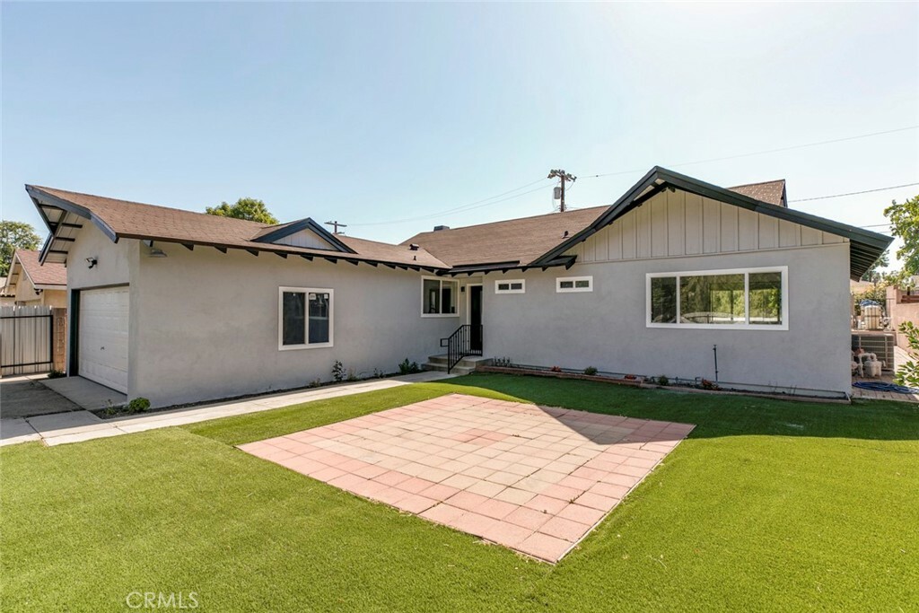 Property Photo: 11127 Monogram Avenue CA 91344