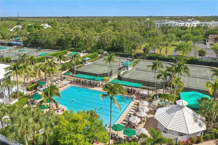 Property Photo: 1420 Sweetwater Cove 102 FL 34110