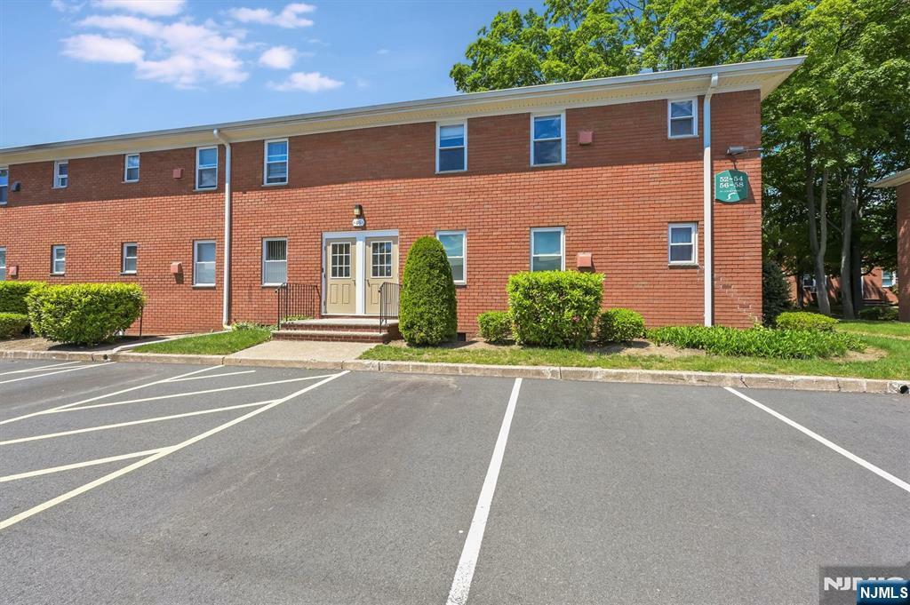 Property Photo: 46 Knox Terrace 2A NJ 07470