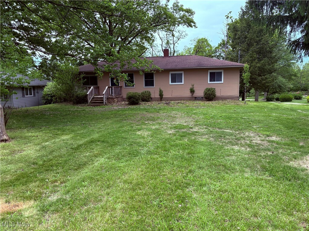 Property Photo:  617 Northeast Avenue  OH 44278 