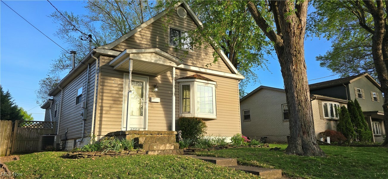 Property Photo:  4604 7th Avenue  WV 26105 