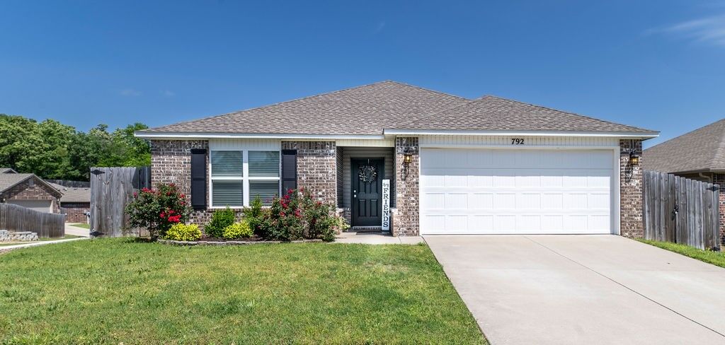 Property Photo:  792 S Jaybird Lane  AR 72701 
