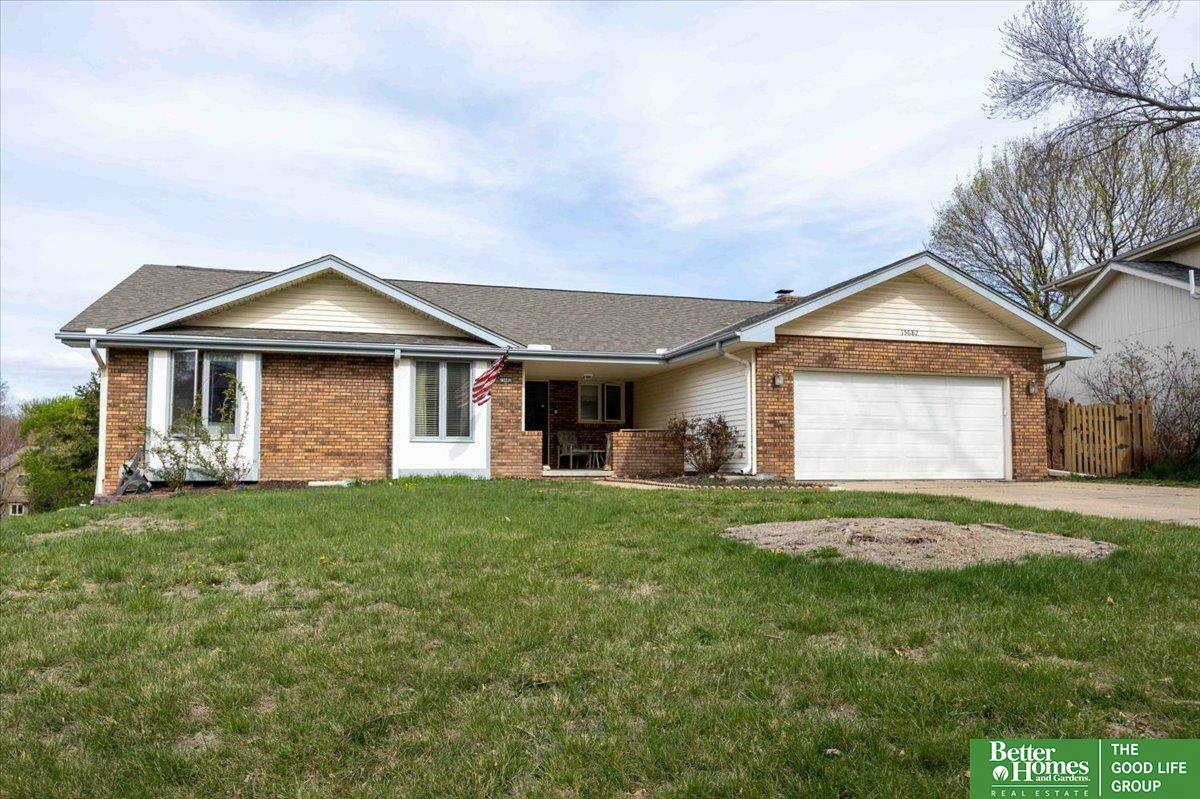 Property Photo: 15682 Leavenworth Street NE 68118