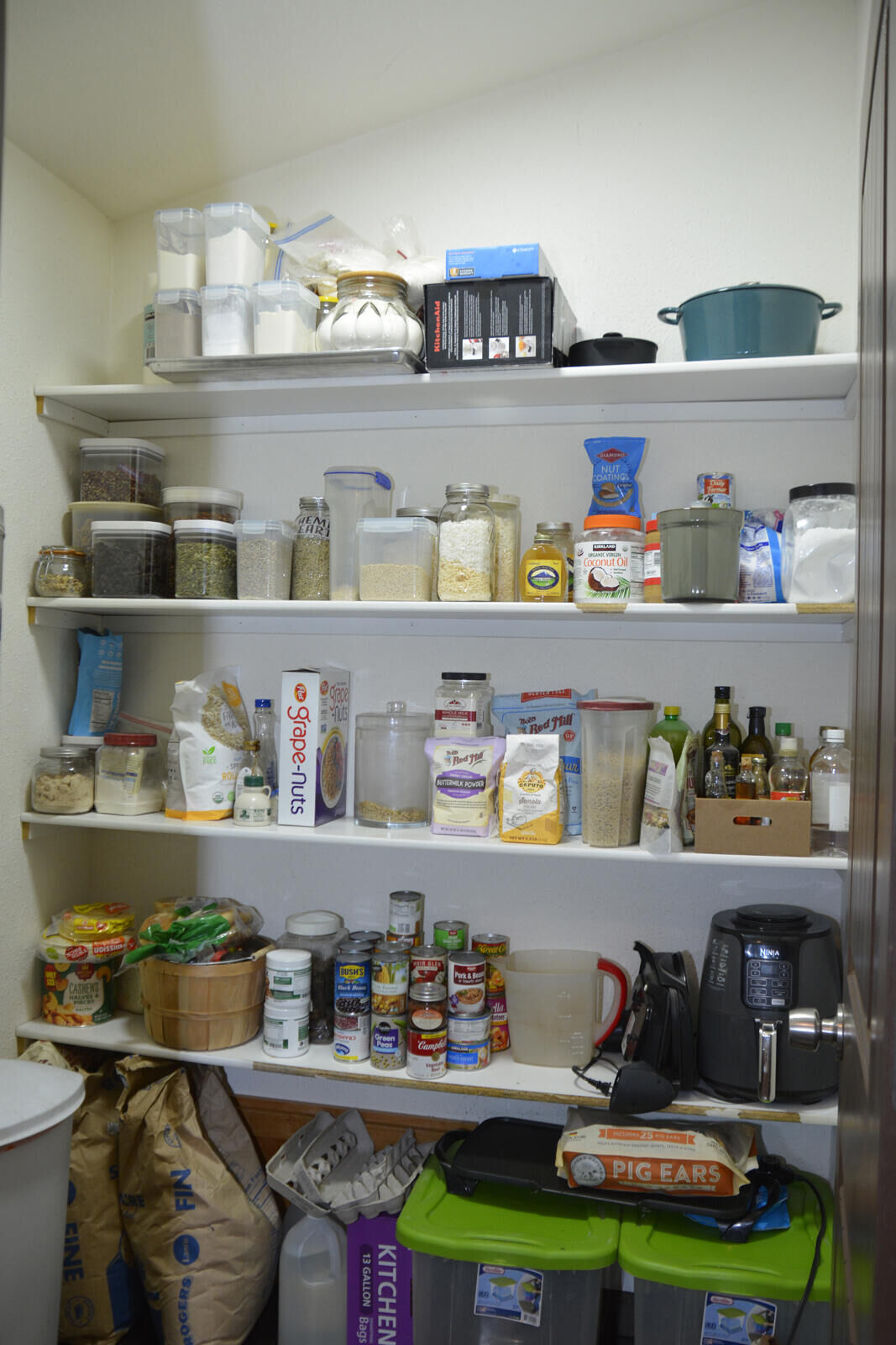 Property Photo: 52875 Rainbow Drive OR 97739