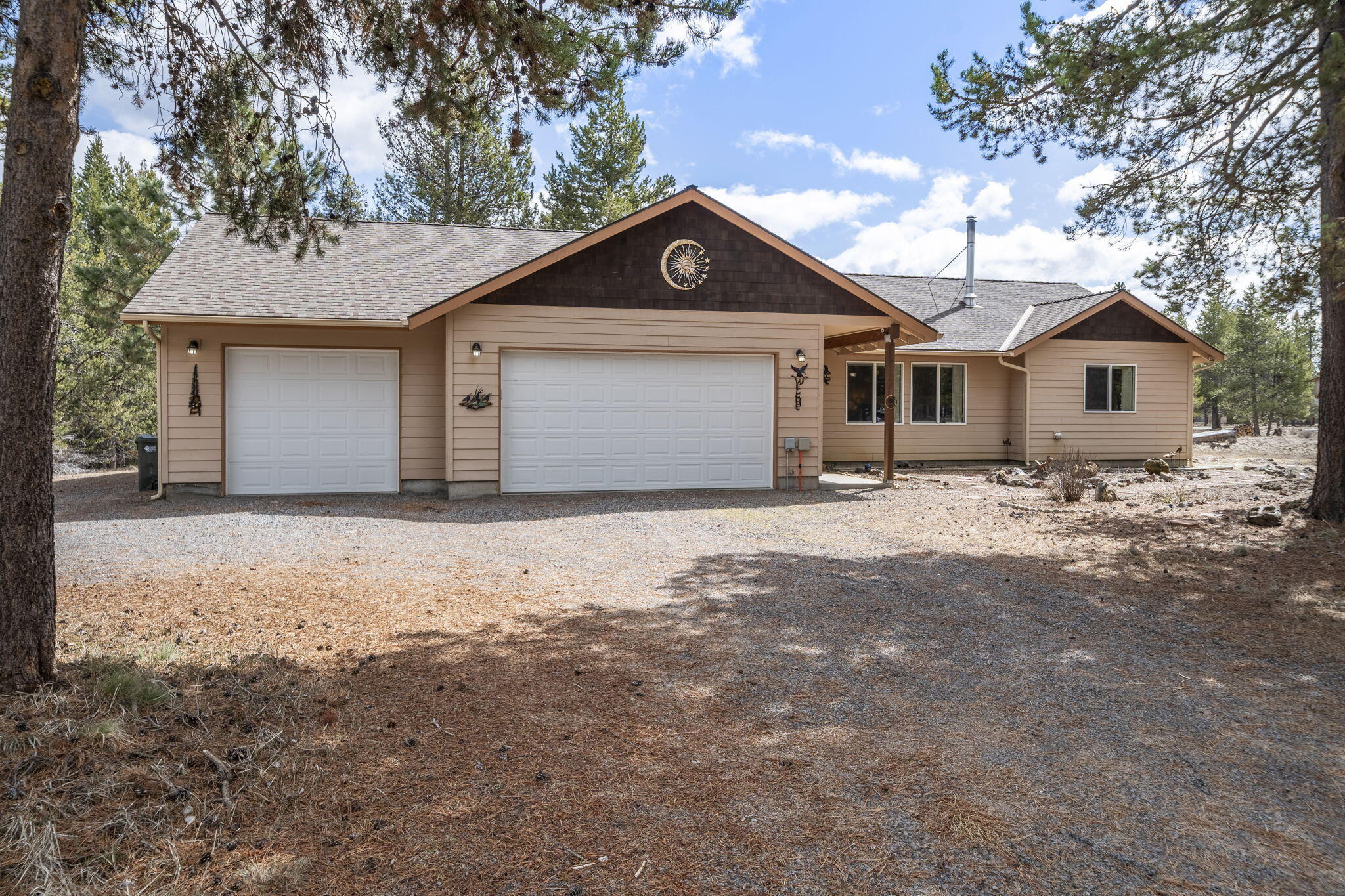 Property Photo: 53530 Bridge Drive OR 97739