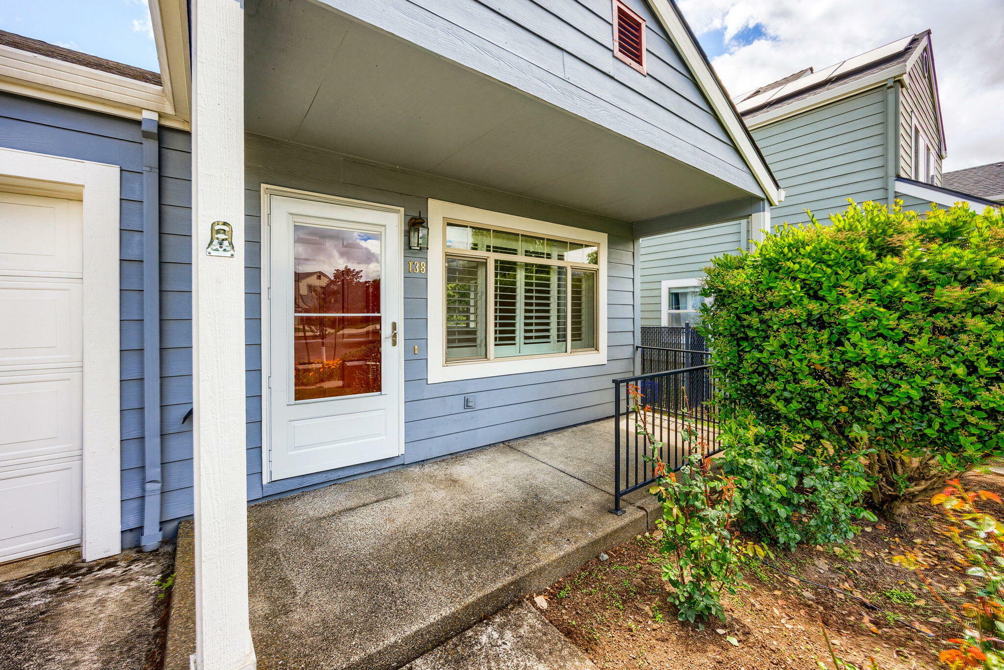 Property Photo: 138 Crocker Street OR 97520