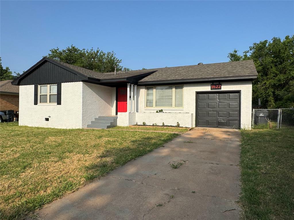 Property Photo: 1622 NW 25th Street OK 73505