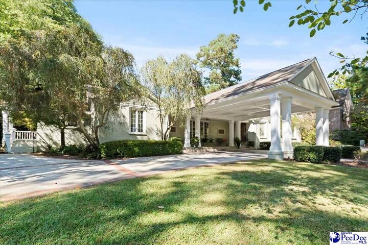 Property Photo: 541 Fairway Drive SC 29501