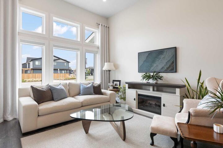 Property Photo:  76 Darcy Boulevard  AB T1S 5S7 