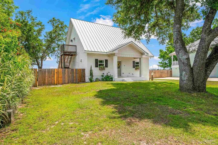 Property Photo:  7693 Petersen Pt Rd  FL 32583 