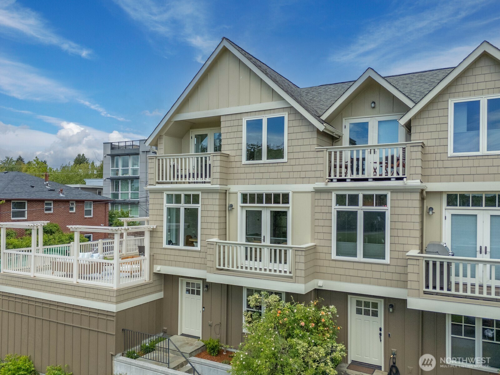 Property Photo:  716 N 41st Street  WA 98103 