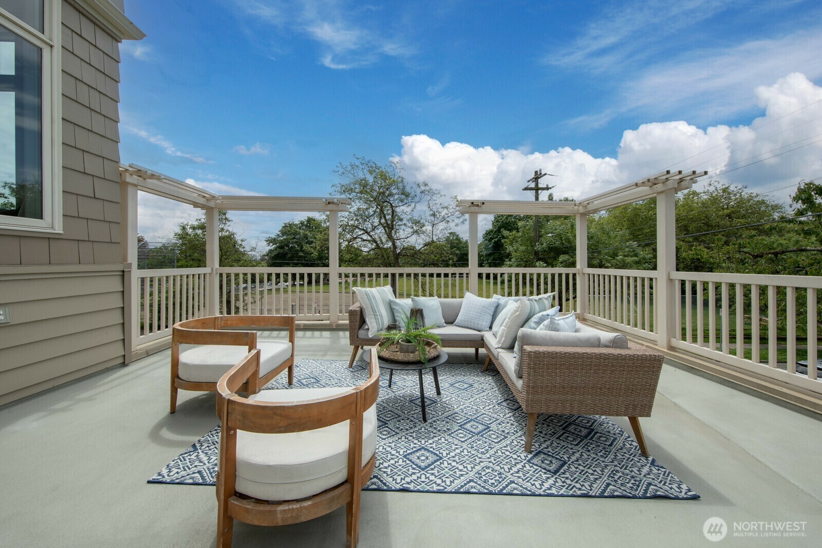 Property Photo: 716 N 41st Street WA 98103