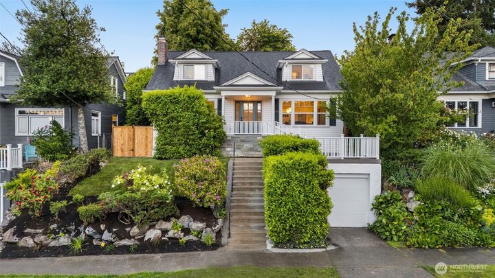 Property Photo: 3111 Broadway E WA 98102