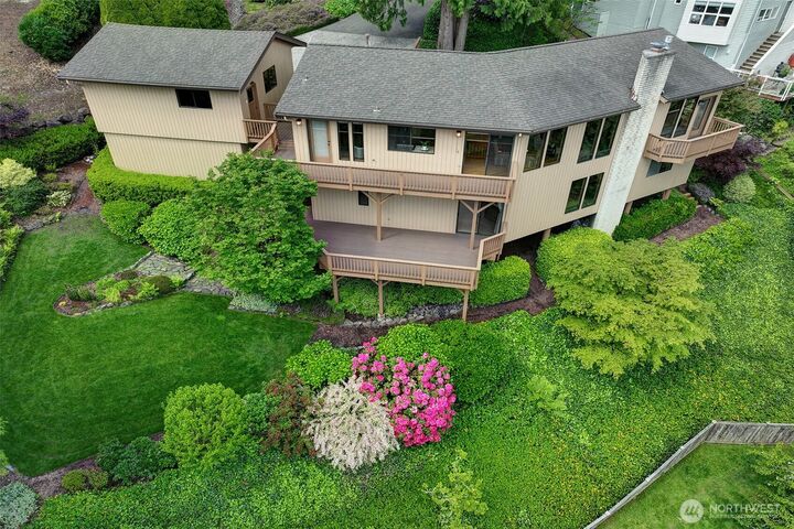 Property Photo: 9430 Hoeder Lane WA 98011