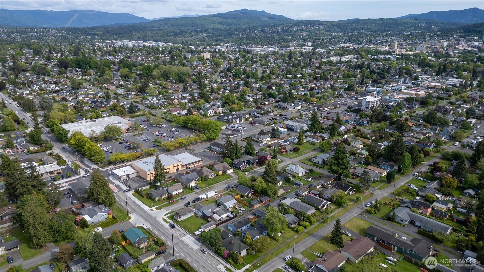 Property Photo: 2830 Elm Street WA 98225