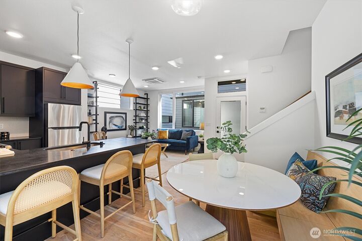 1134  32nd Avenue E B  Seattle WA 98112 photo