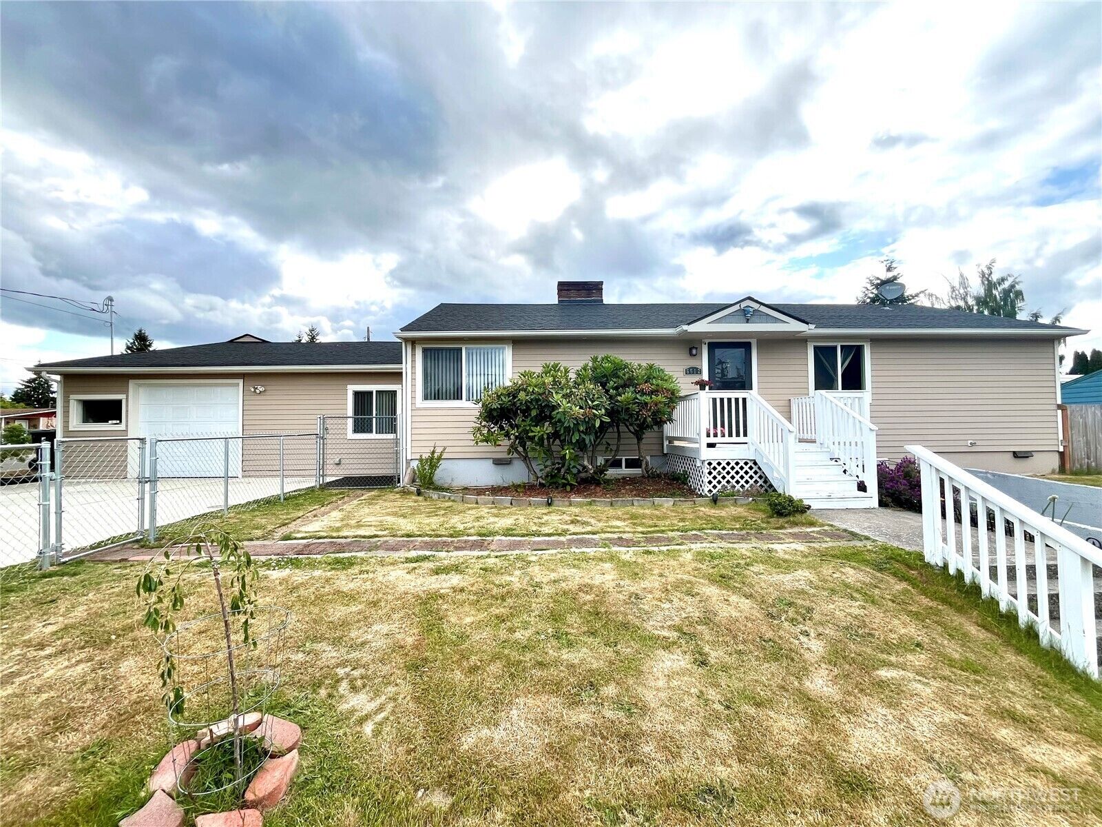 Property Photo:  6612 E B Street  WA 98404 