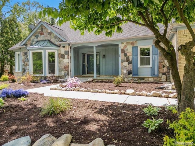 Property Photo: 20059 Wayne Road MI 48152