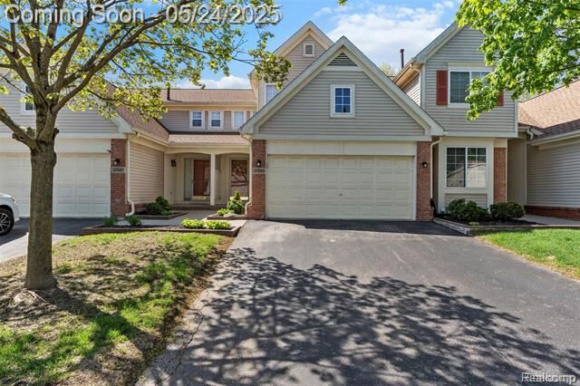 Property Photo:  37293 Amhurst Drive  MI 48185 