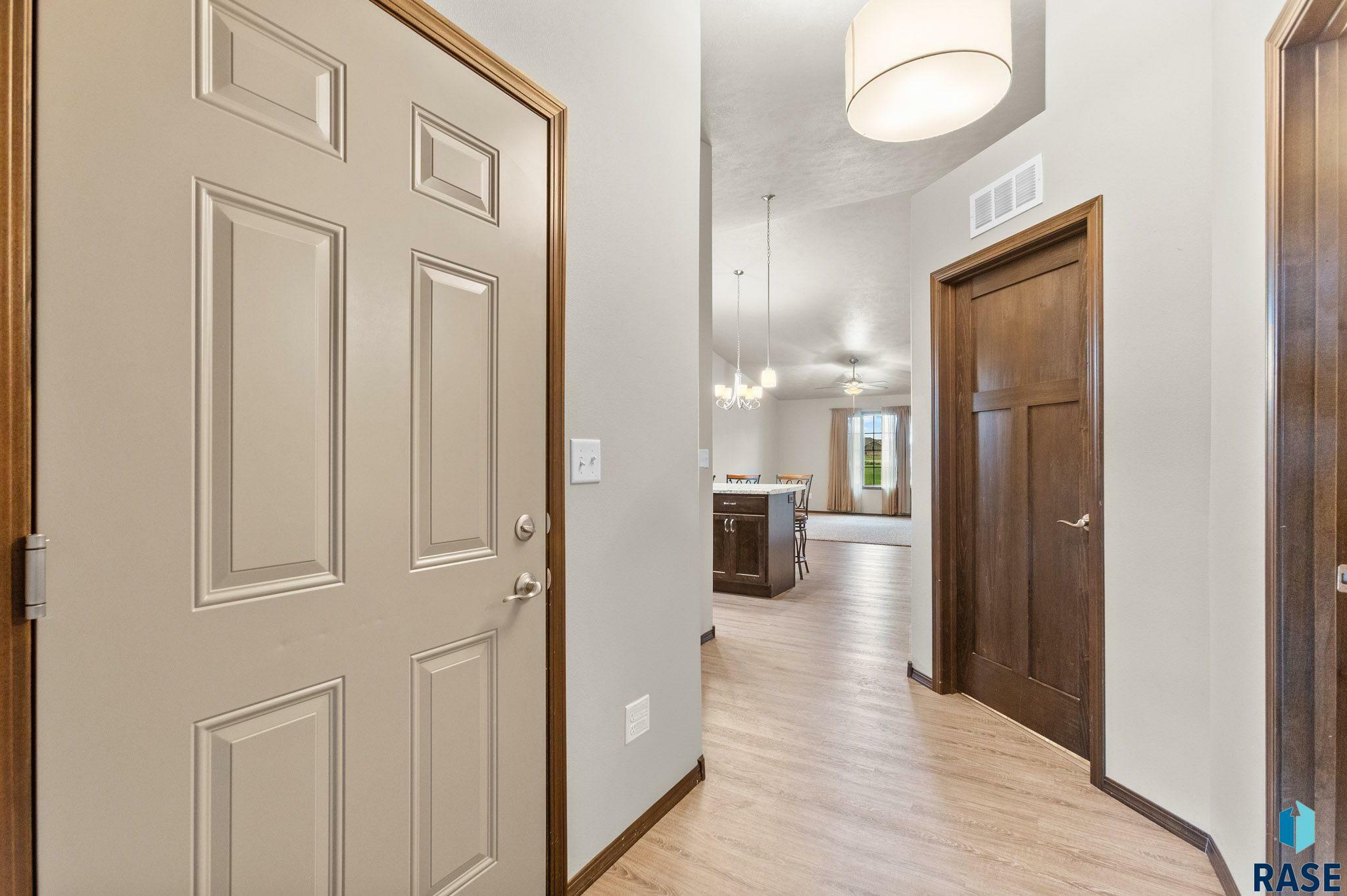 Property Photo: 4002 S Grand Slam Ave SD 57110