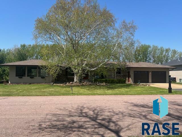Property Photo: 5405 N Indiana Ave SD 57104