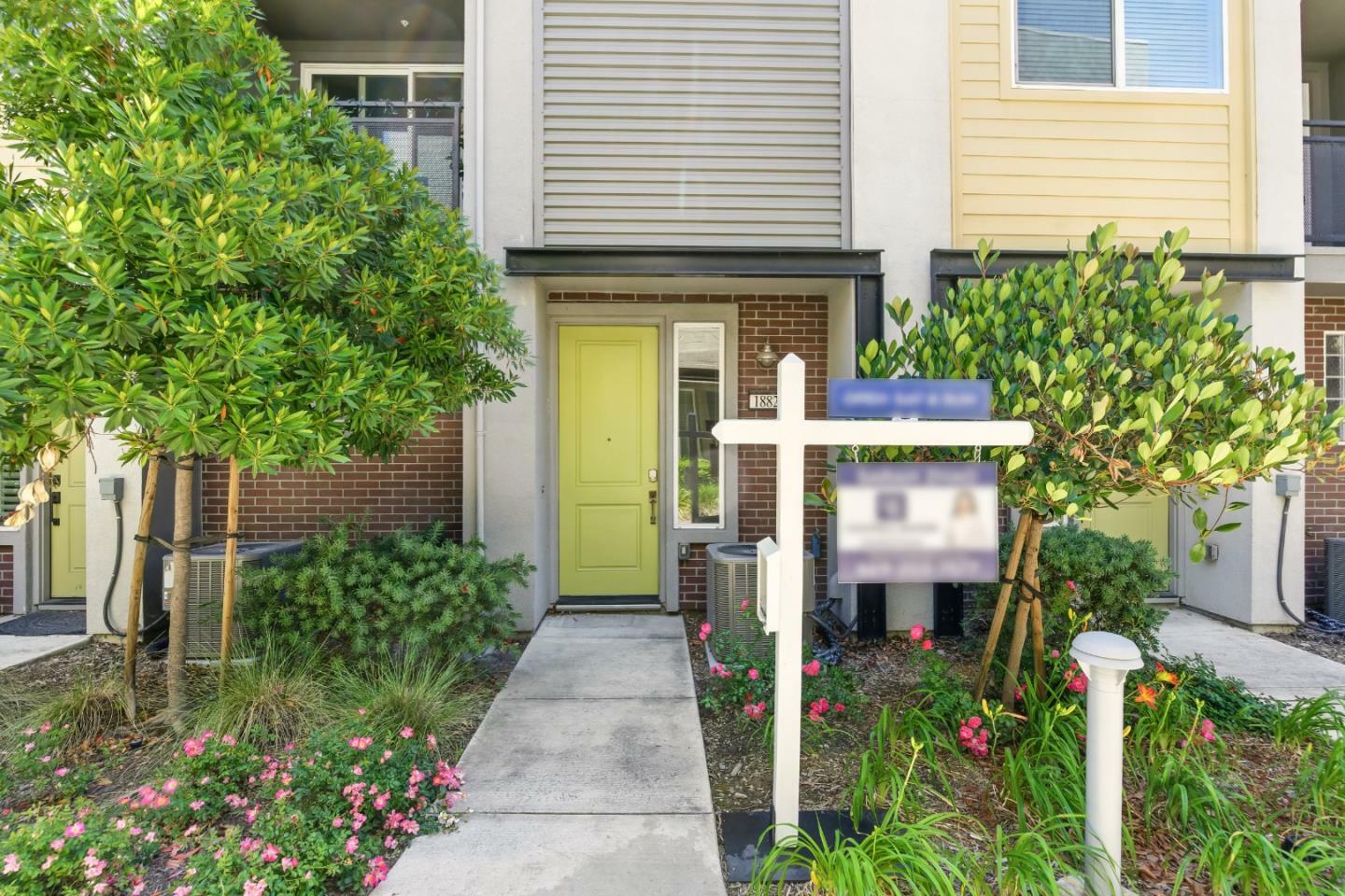 Property Photo: 1882 Midnight Circle CA 95133