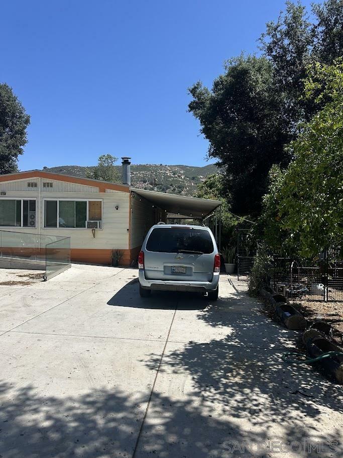 Property Photo:  15613 Hawley Ct  CA 92021 