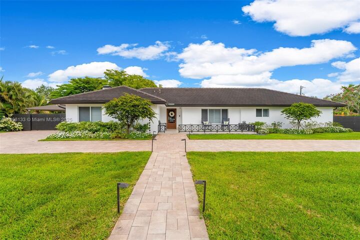 Property Photo:  13501 SW 107th Ave  FL 33176