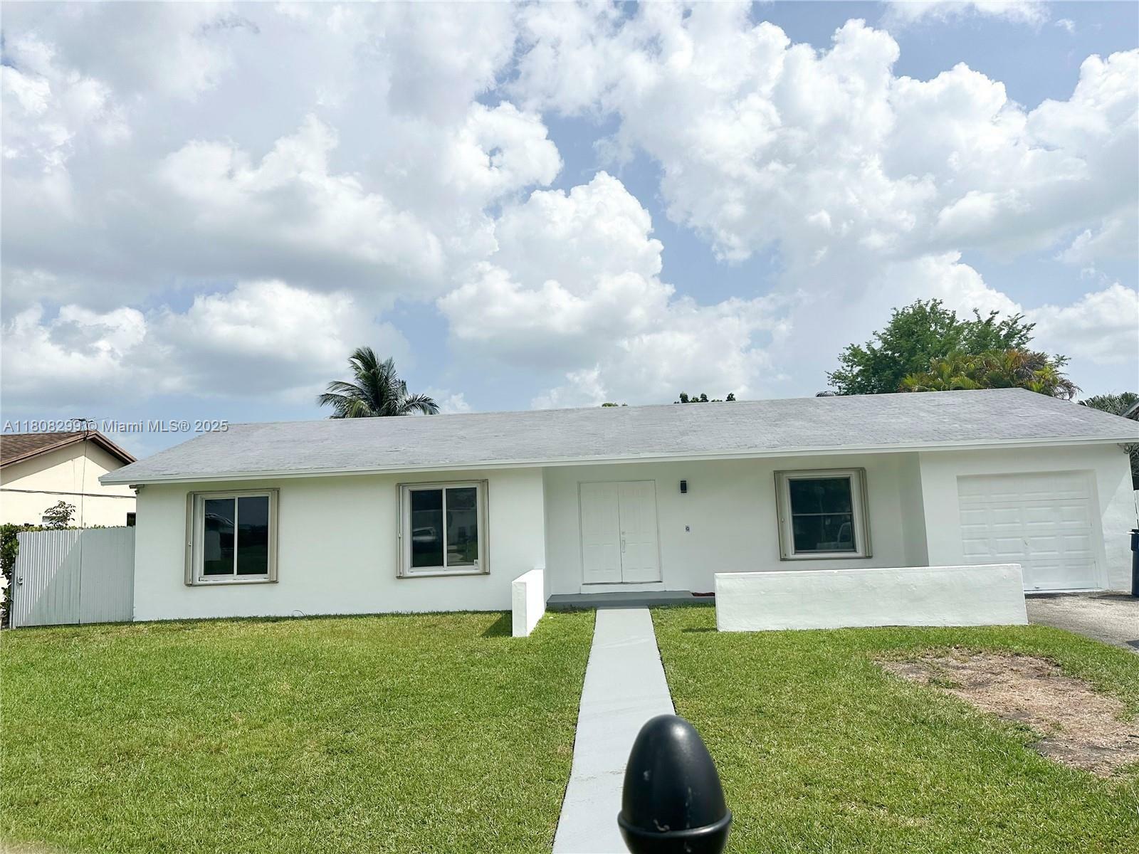Property Photo: 11030 SW 165th Ter FL 33157