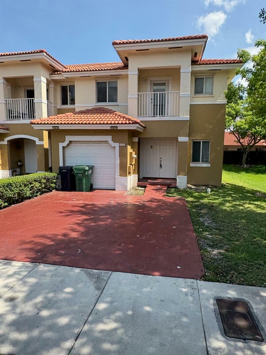 Property Photo: 16220 SW 57th Ln 16220 FL 33193
