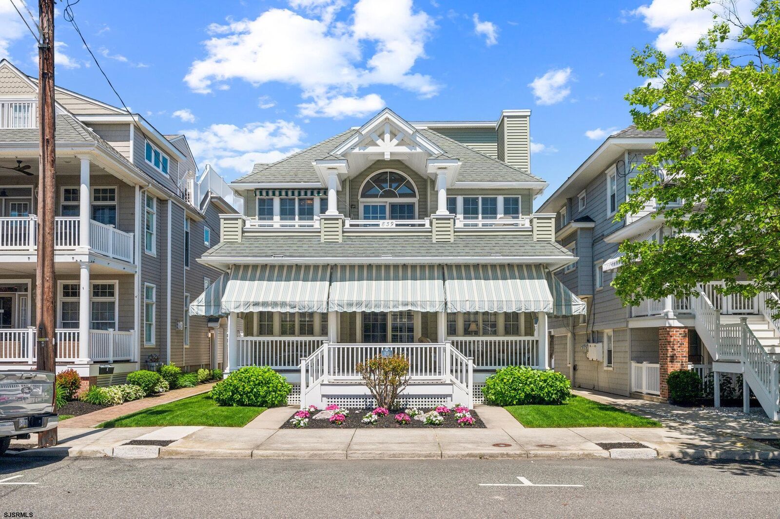 Property Photo:  839 Park Pl. 2nd &Amp 3rd Floor  NJ 08226 